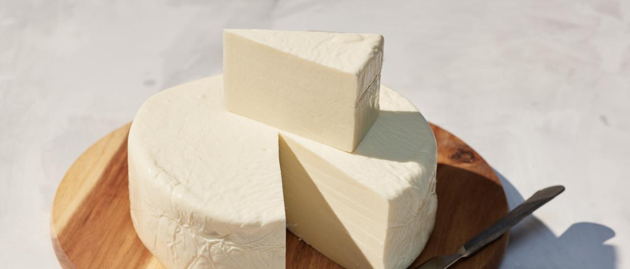 Mexican Recipes - Queso Fresco vs Cotija Cheese: Your Guide to Mexican ...